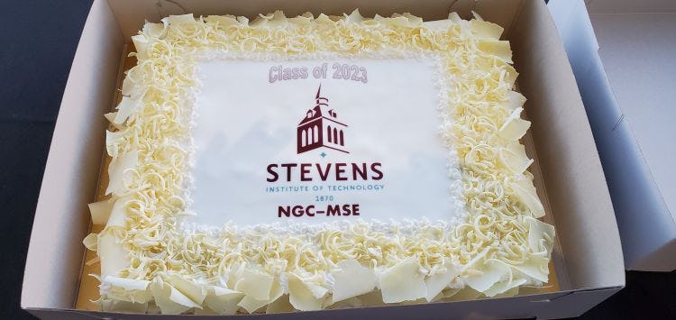 A cake congratulating 2023 NG corporate graduates