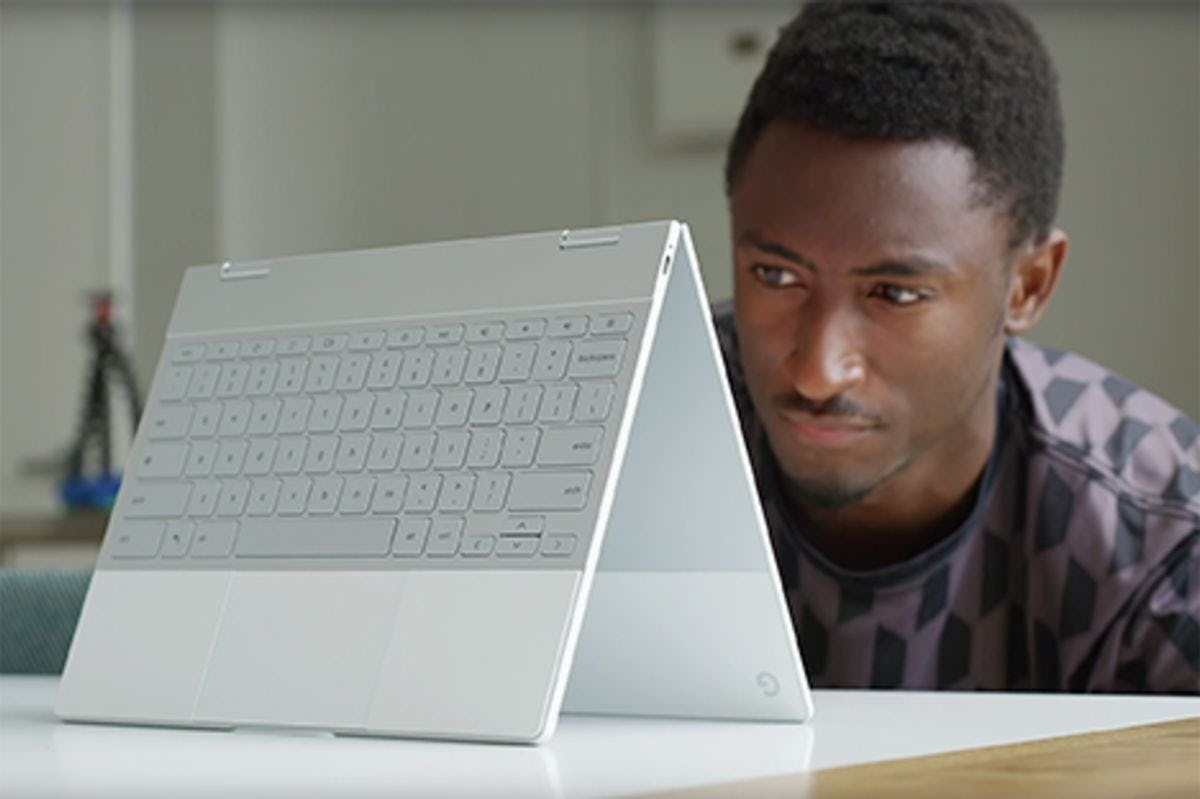 Marques Brownlee with a Pixelbook.