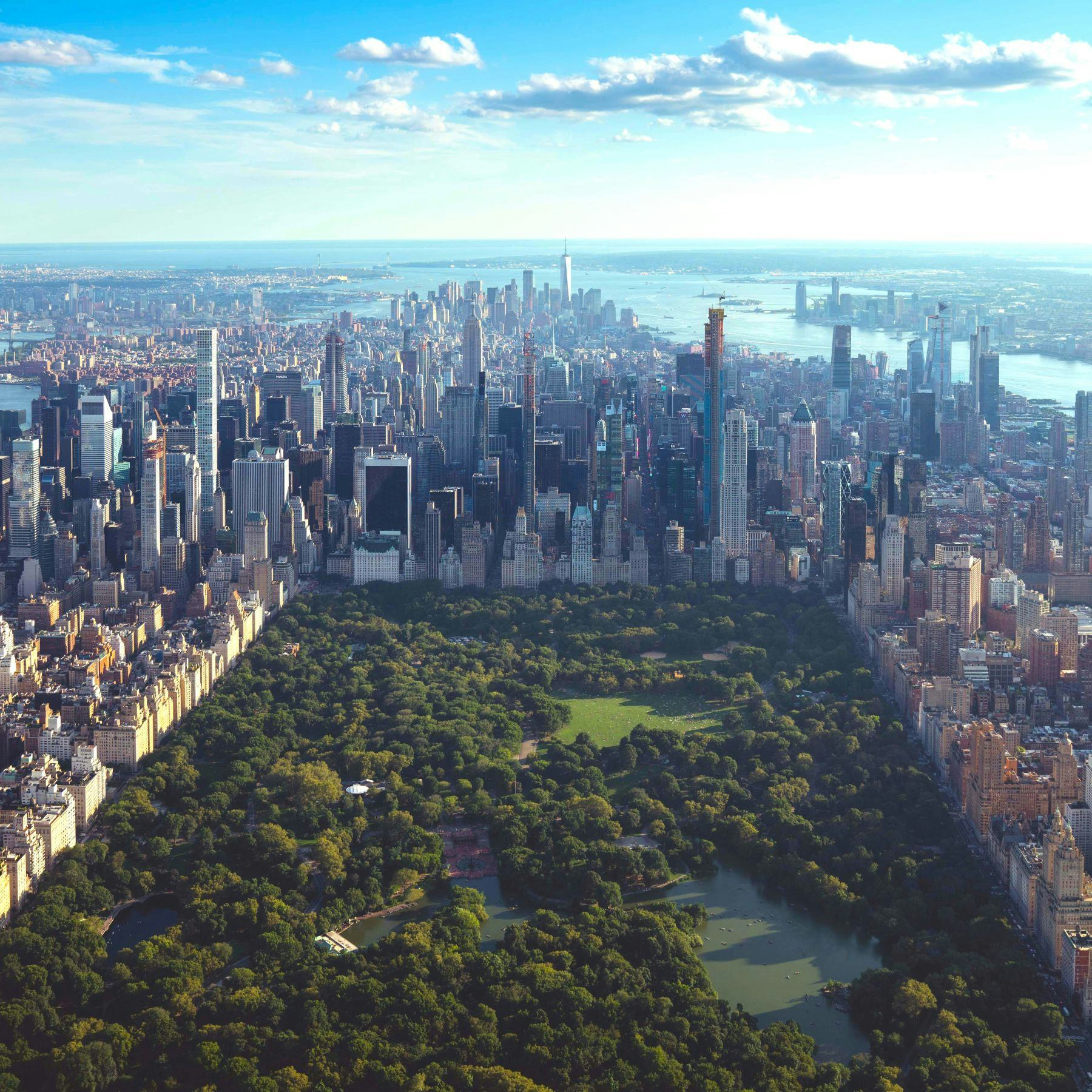 Aerial photo of New York's Central Park and skyscrapers