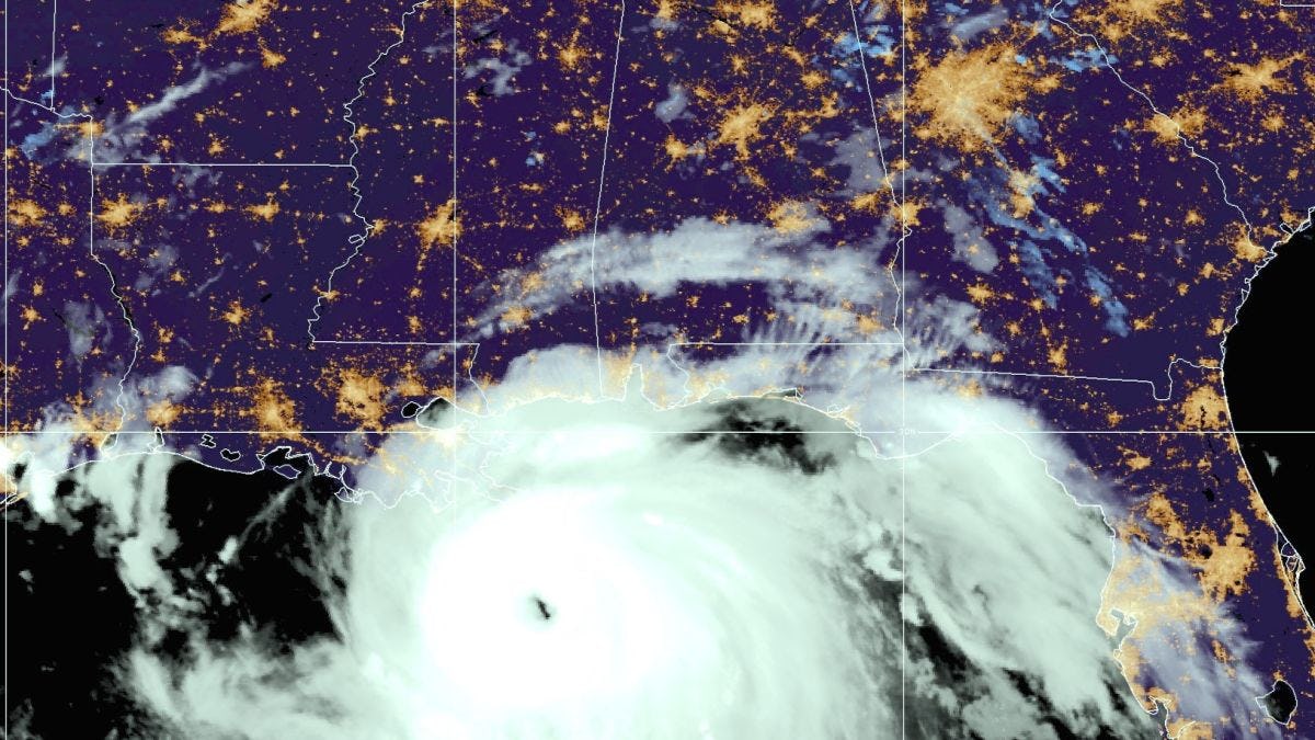 satellite image of Hurricane Ida crossing the southern United States
