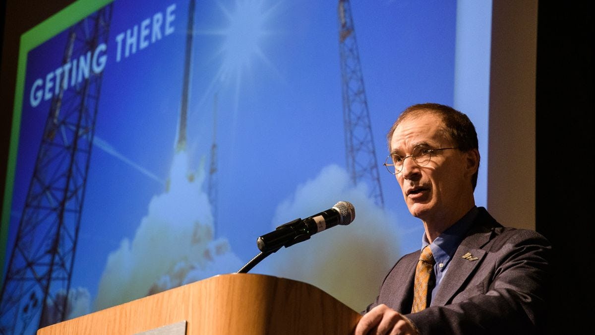 CAPTION: C. Randy Giles, chief scientist of the International Space Station’s U.S. National Research Laboratory, speaking at the Dean’s Lecture Series for the Schaefer School of Engineering and Science at Stevens. CREDIT: Jeff Vock.