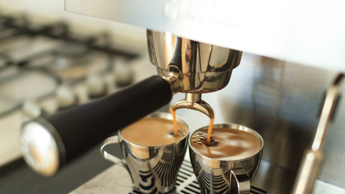 Espresso machine and coffee cup